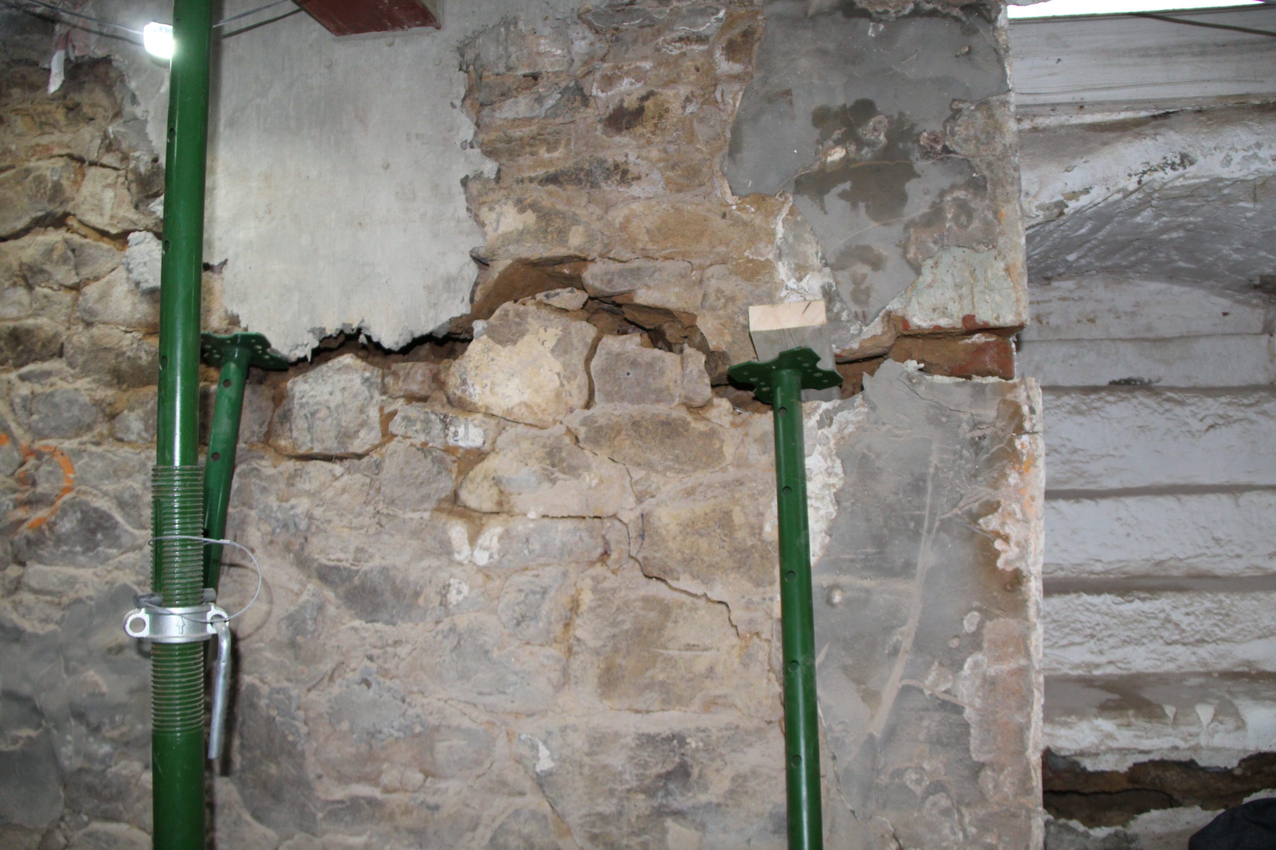image008